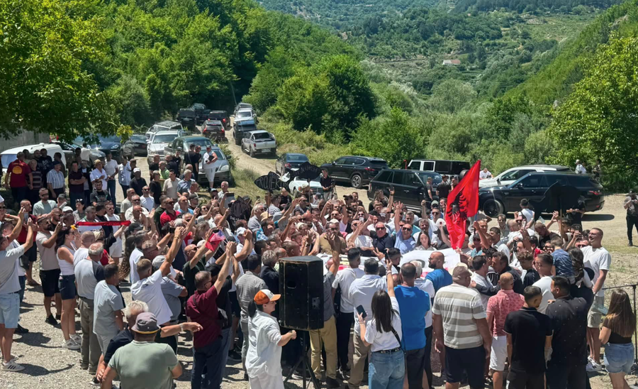 Masakra mjedisore me lumin në Tropojë, qindra banorë në