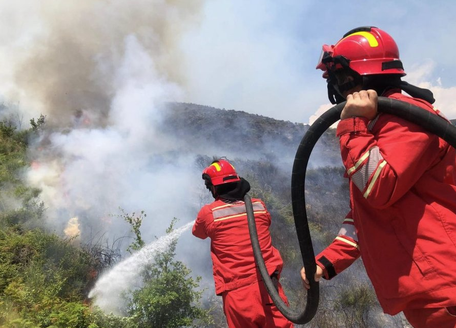 Durr&euml;si, Tirana e Fieri n&euml; rrezik t&euml; lart&euml; p&euml;r zjarre,