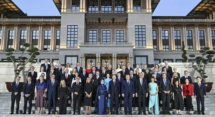 Mbrojtje kolektive dhe mb&euml;shtetje Ukrain&euml;s, mbyllet Samiti i NATO-s