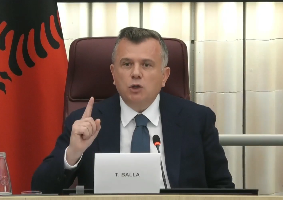 "M&euml;soni prej nesh, mos na jepni leksione",