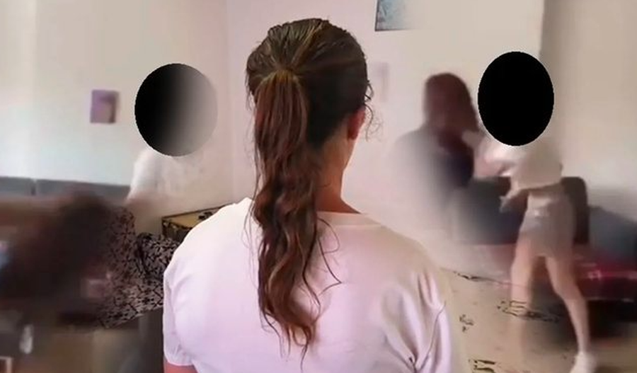 "Vinte në shtëpi në mëngjes", nëna e