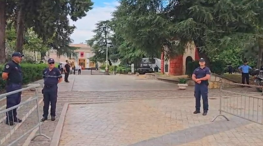 Sot votohet pr/ligji për impiantet eloike në toka bujqësore,