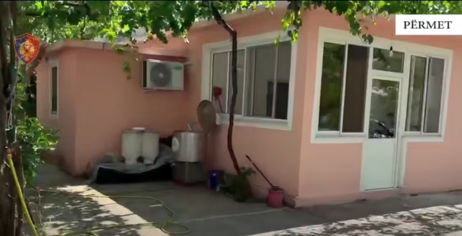 Banes&euml;n e ktheu n&euml; thertore dhe mbetjet i hidhte n&euml; lumin
