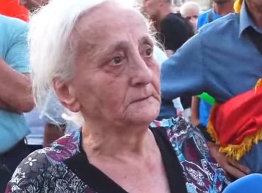 "Më kanë vjedhur shtëpinë, sot djalin e kam në