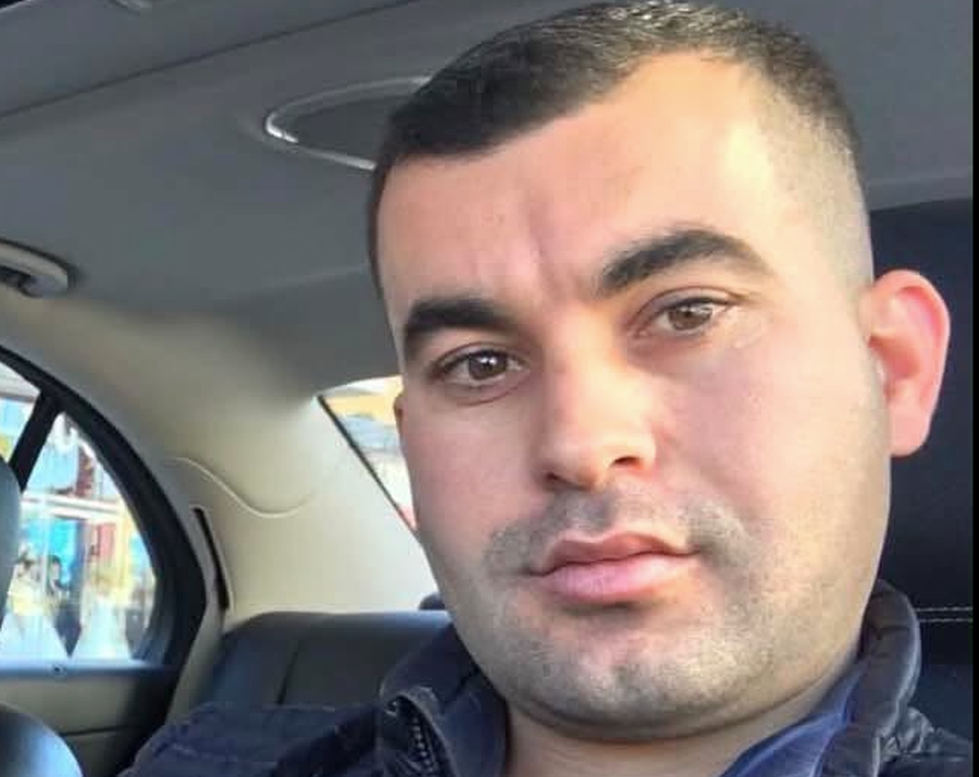 Tragjedi në Fier/ 35 vjeçari vret babain dhe plagos nënën