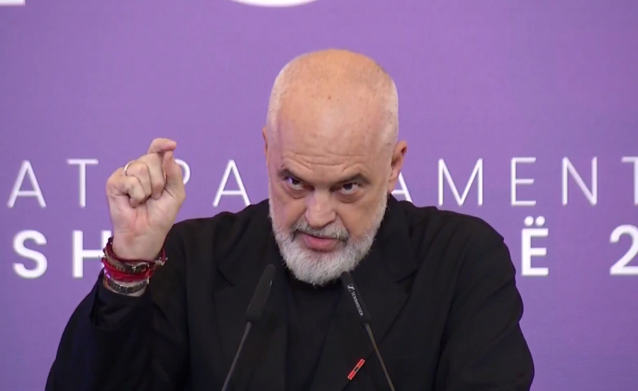 &ldquo;Mblidhen si pupla t&euml; zeza n&euml; bulevard&rdquo;, Rama p&euml;r