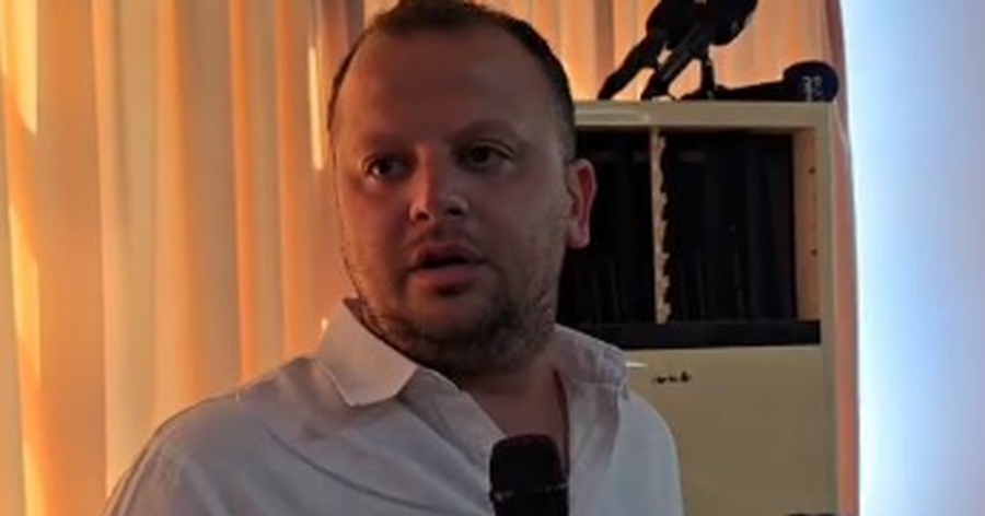 Dorëhiqet nënkryetari i Bashkisë së Vlorës