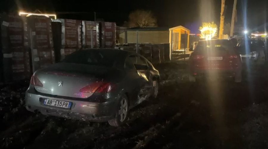 P&euml;rplasen kat&euml;r automjete n&euml; Lezh&euml;! Nj&euml; grua