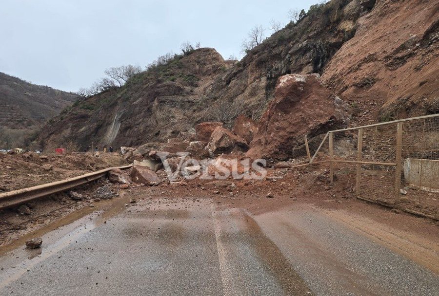 FOTOT/ Shembet masivi i shk&euml;mbinjve n&euml; rrug&euml;n