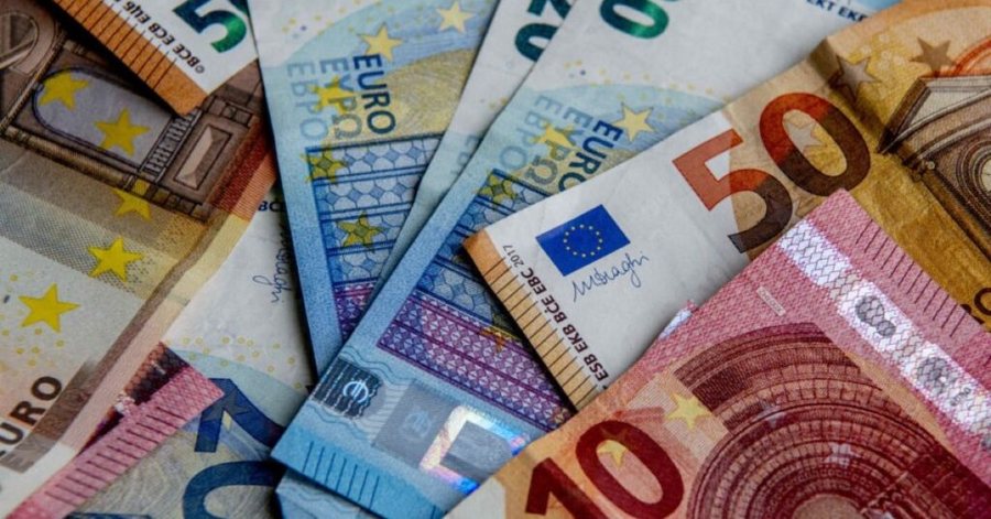Kursi i këmbimit të Euros mbyll javën me një minimum të