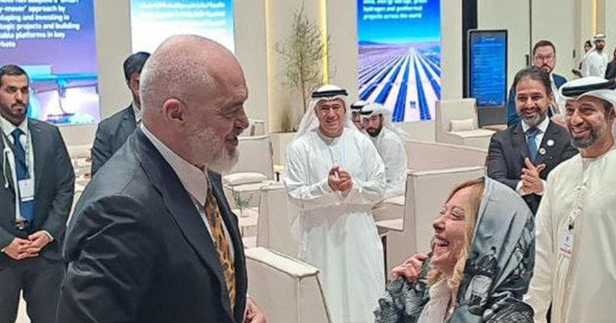 Meloni nxjerr në ankand dhuratat nga liderët e huaj, mes tyre edhe