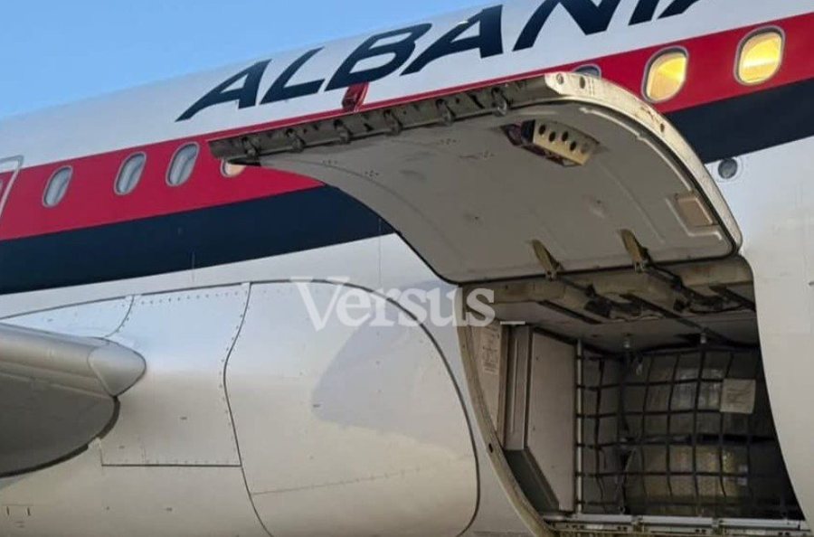 FOTOT/ Me eskort&euml; policie, mb&euml;rrin tubi q&euml; la Vlor&euml;n