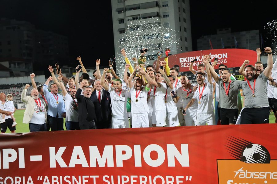 VIDEO/ Egnatia feston titullin, kampionët “ngrejnë në