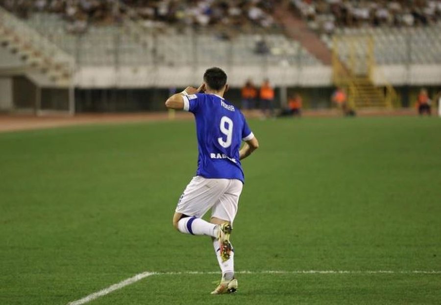 Po spikat me kombëtaren, sulmuesi kuqezi drejt kampionatit anglez