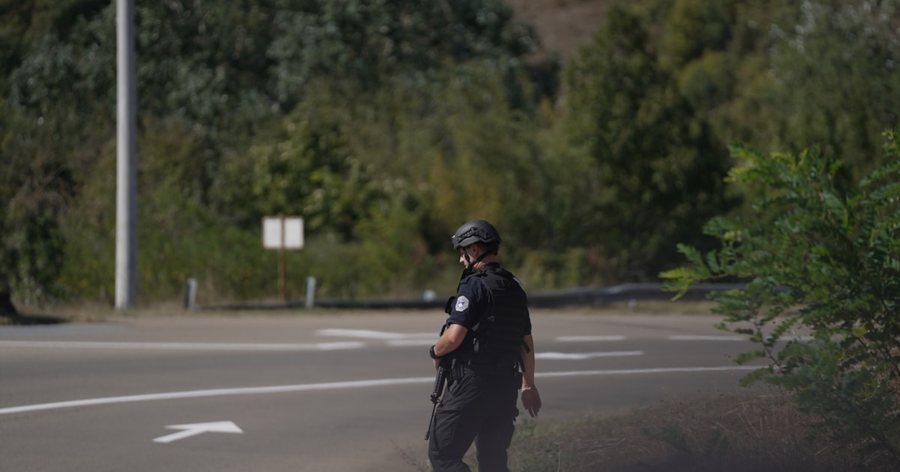 Ish-polici i Kosovës lirohet nga paraburgimi në Serbi