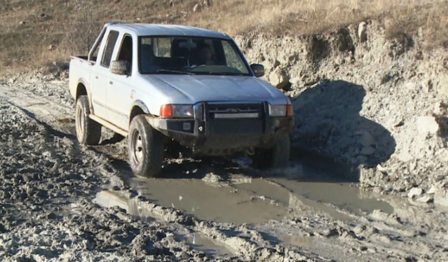 Gjonbabas, fshati i harruar në Korçë, pa rrugë dhe me