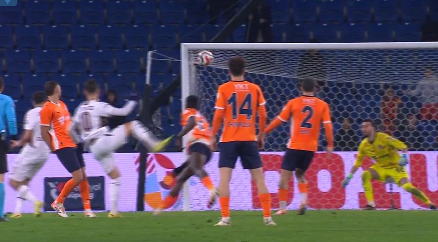 Ernest Muçi shënon dy gola me Trabzonspor dhe kthen ekipin te