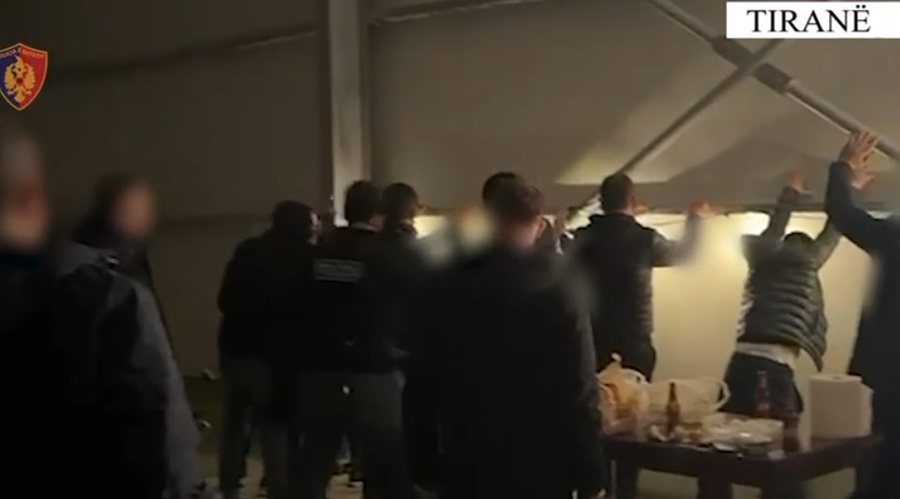 EMRT/ I mor&euml;n 40 mij&euml; euro p&euml;rmes mashtrimit nj&euml;