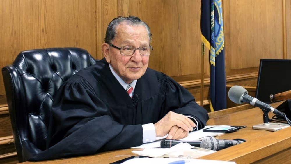 Renowned American judge Frank Caprio, symbol of justice with a heart, passes