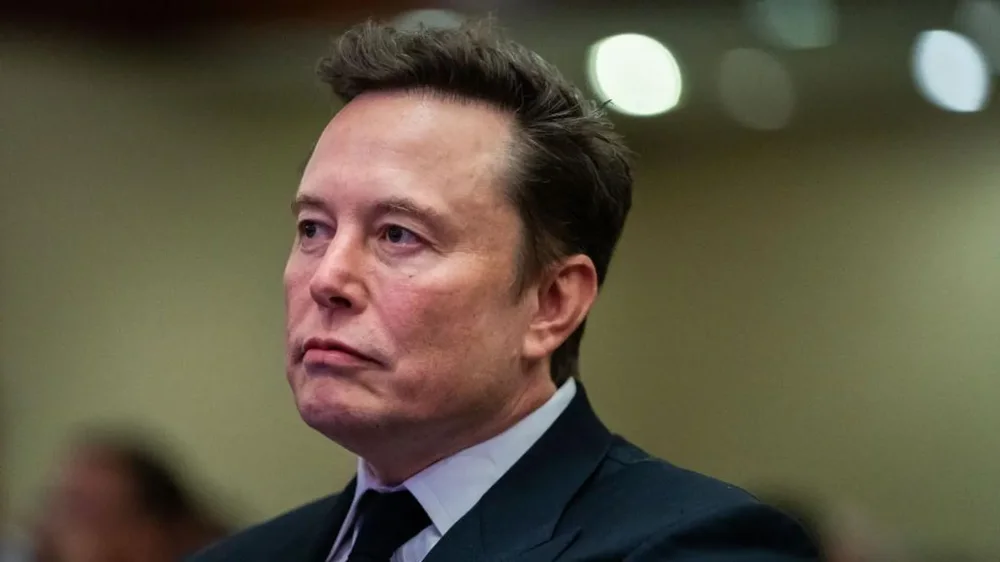 Musk padit Apple dhe OpenAI: Akuza për prishje të konkurrencës