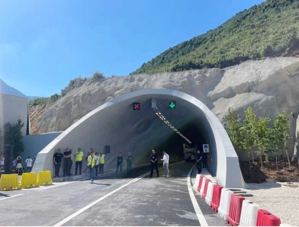 Tuneli i Llogarasë, nga 15 shtatori nis pagesa 10 euro vajtje -ardhje