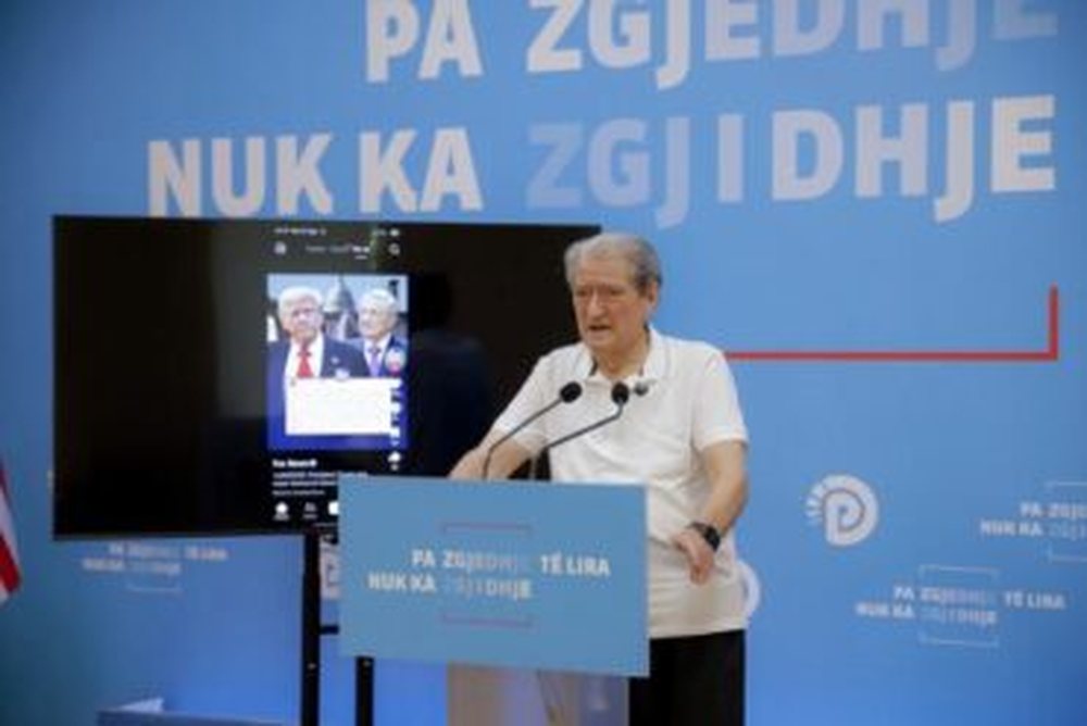 Berisha përshëndet akuzat e Trump ndaj Soros, por shmang pyetjet