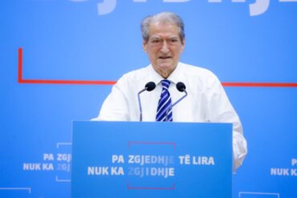 Shqetësimi i Berishës mbetet Soros, harron farsën elektorale dhe