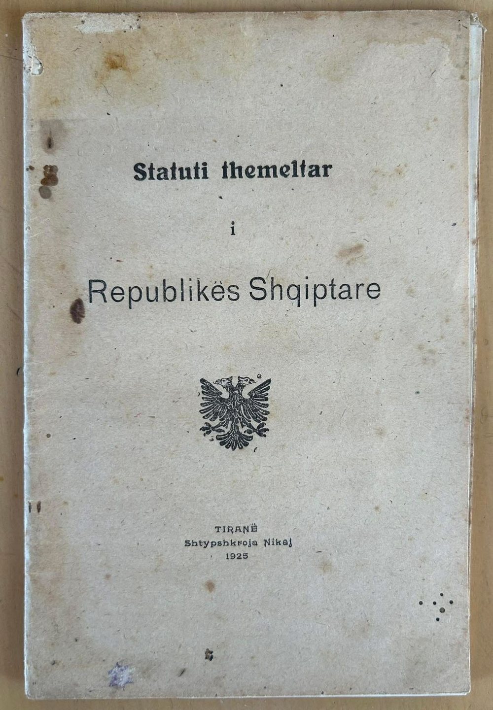 Statuti themeltar i vitit 1925