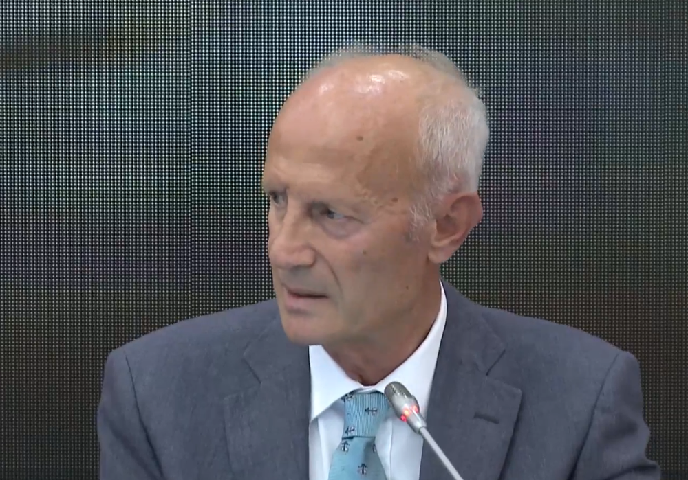 Arben Rakipi: Shpifja dhe pirja e alkoolit në publik të penalizohen,