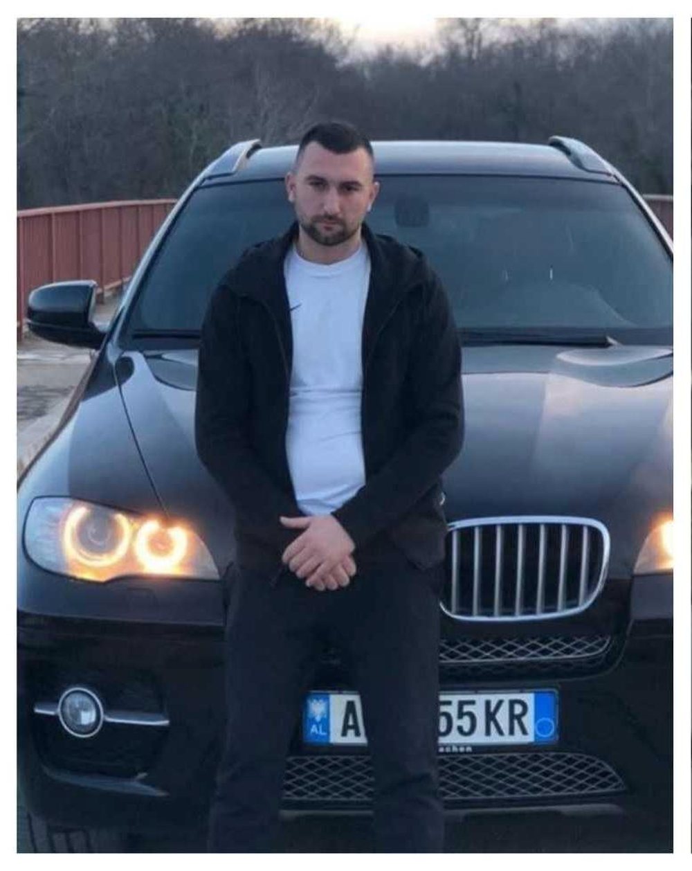 Vrasja në Shkodër, Kristian Kola ishte i ulur në një lokal