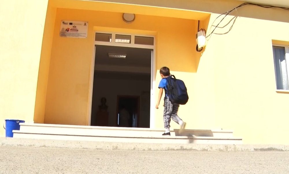 Komunat e Jugut rrezikojnë mbylljen masive të shkollave këtë