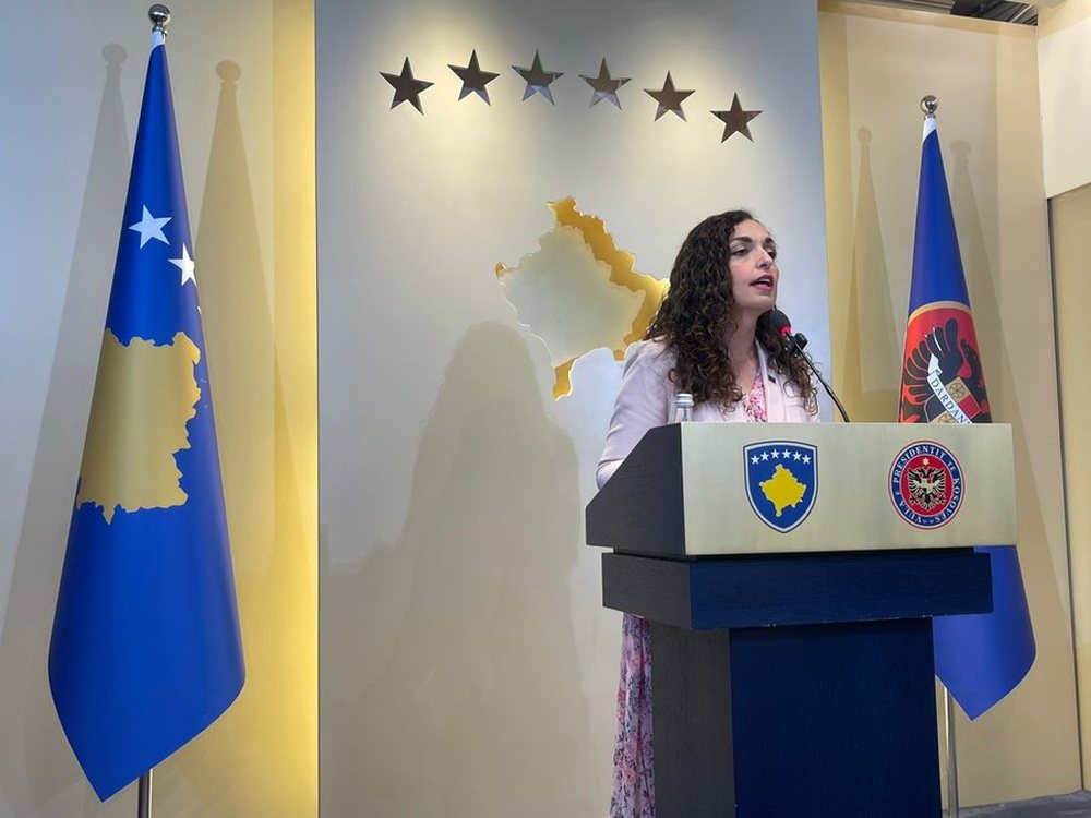 Kriza në formimin e qeverisë/ Vjosa Osmani: Pakica serbe nuk mund