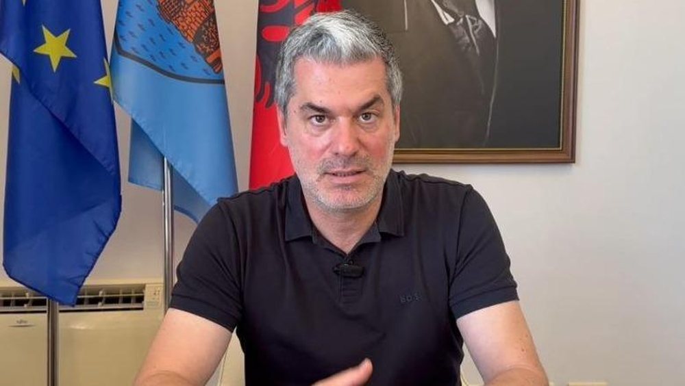 Jep dorëheqjen kryetari i bashkisë së Vlorës, Ermal Dredha