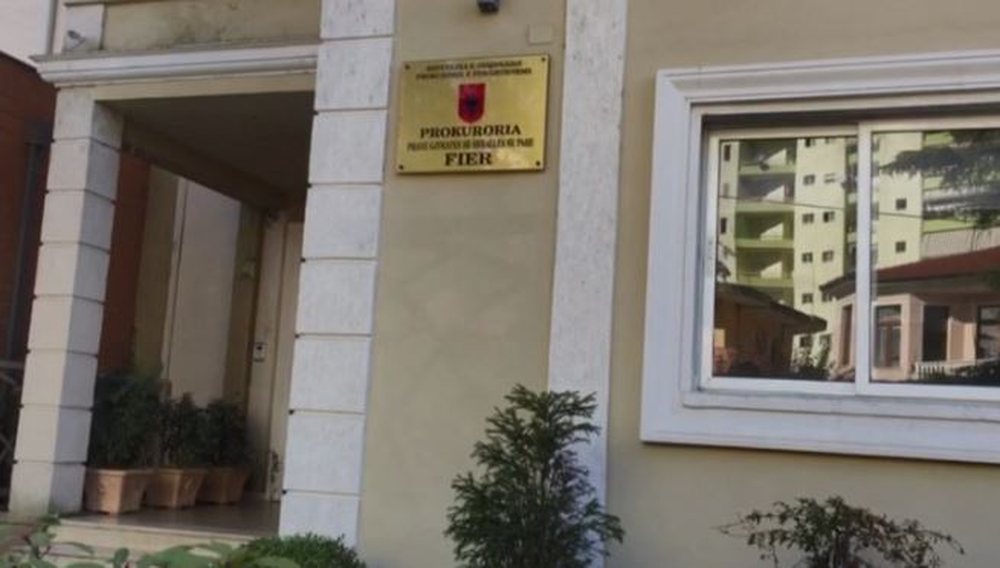 Fier, tentuan vrasjen pas një konflikti banal: Prokuroria çon