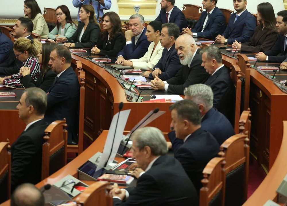 ‘Arkitektura’ parlamentare e propozuar nga Edi Rama; antiligjore dhe
