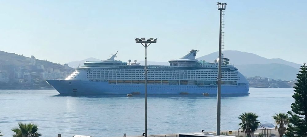 Rama mburret me kroçerën luksoze në Sarandë, por nuk