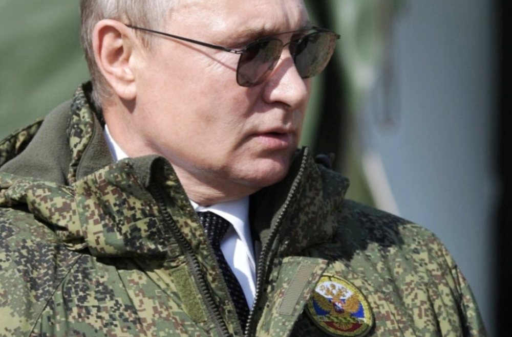 Putin mbikëqyr stërvitjet ushtarake me 100 mijë trupa dhe