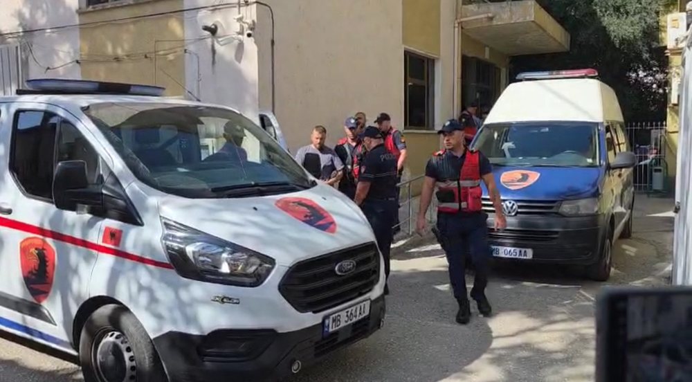 Piramidat online/ Lihen në burg katër të arrestuarit, dy të