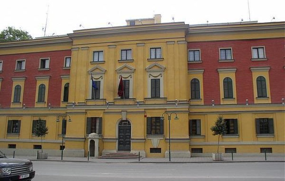 Tenders were abused, the names of 20 officials of the Ministry of Agriculture