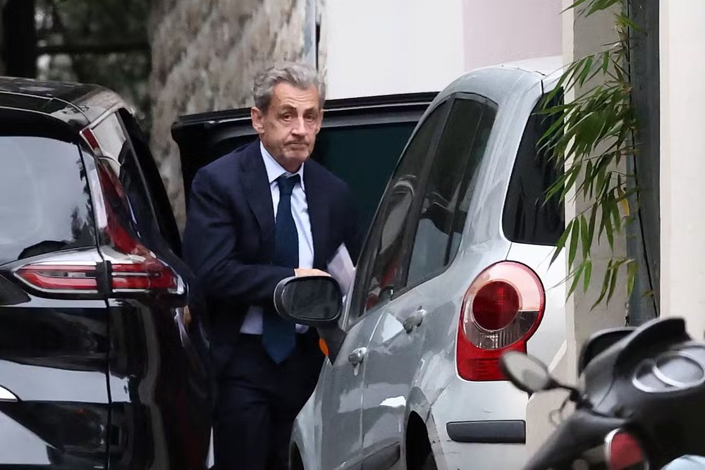Nicolas Sarkozy begins five-year prison sentence for illegal presidential