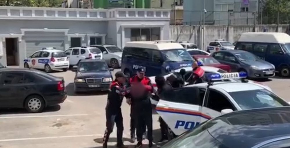 Two wanted men arrested in Vlora, convicted by the Criminal Court for