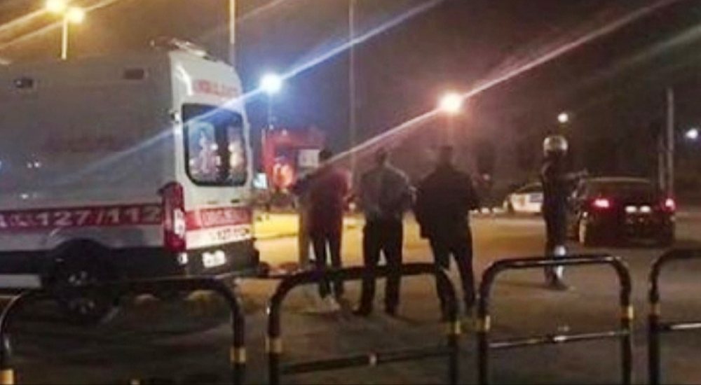 Accident in Durrës, 32-year-old loses control of vehicle, hits two