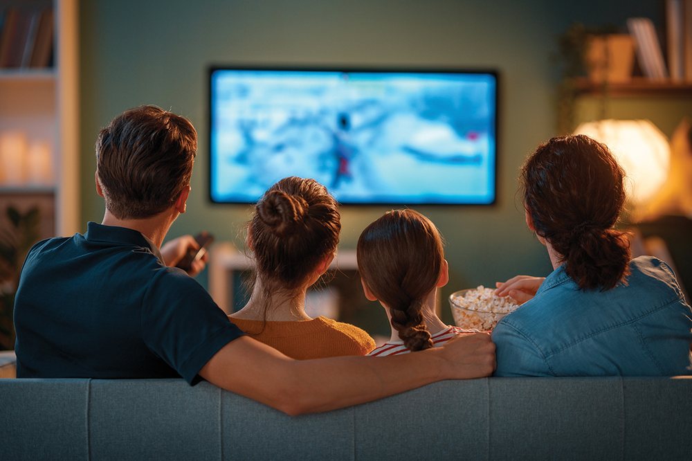 Televizioni, nga konkurrenca te bashkëjetesa me “online”