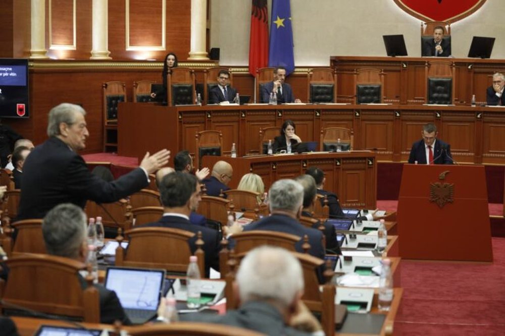 Berisha nuk nguron të shpreh revoltën ndaj Altin Dumanit në