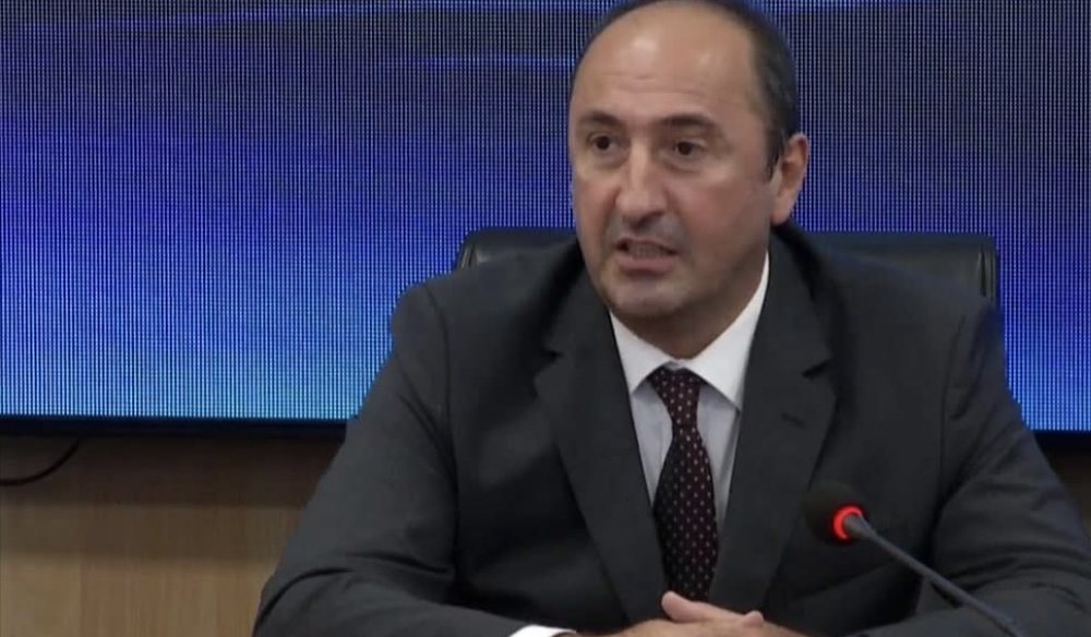 Liburn Aliu emërohet drejtor i ri i Portit të Durrësit