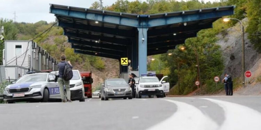 Armë dhe municione me vete, Kosova ndalon në kufi policin serb