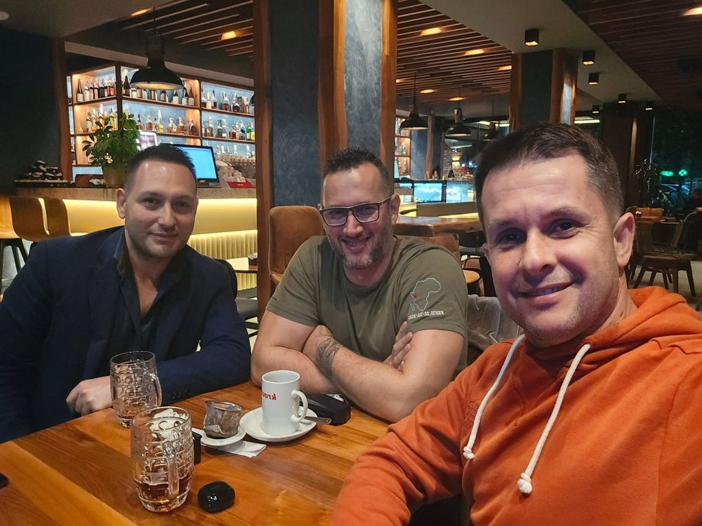 Pas vendimit të GJK: Ilir Alimehmeti rreshtohet krah Florian Binajt.