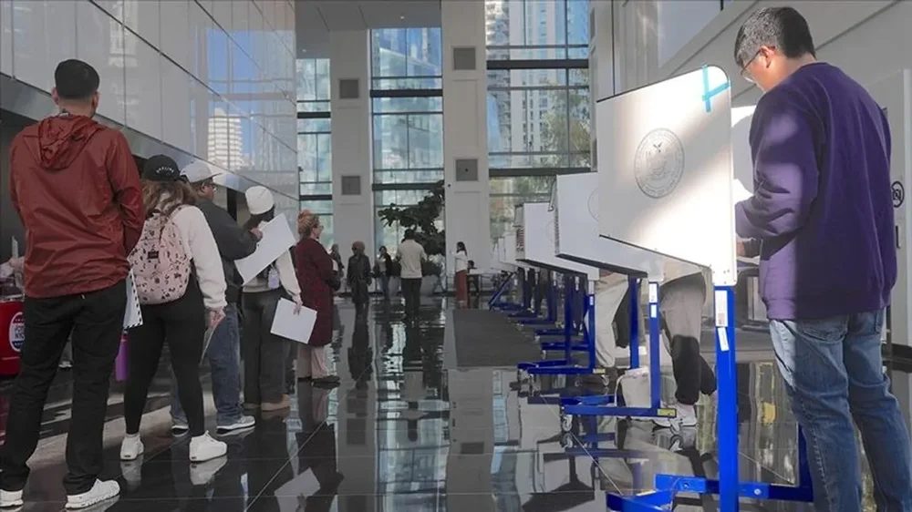 New Yorkers vote for new mayor