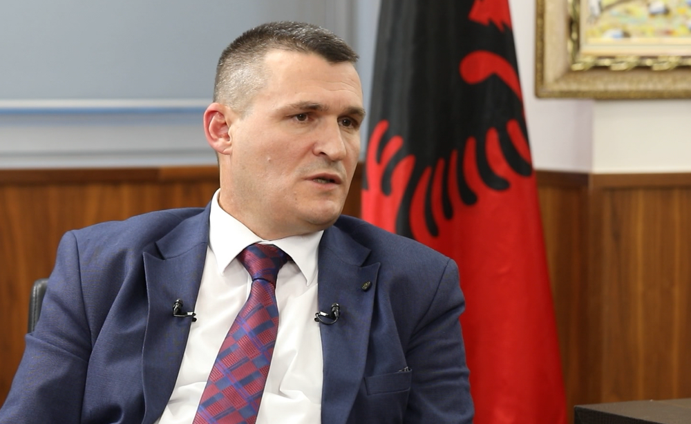 Altin Dumani recounts the forms of threat of organized crime and politics