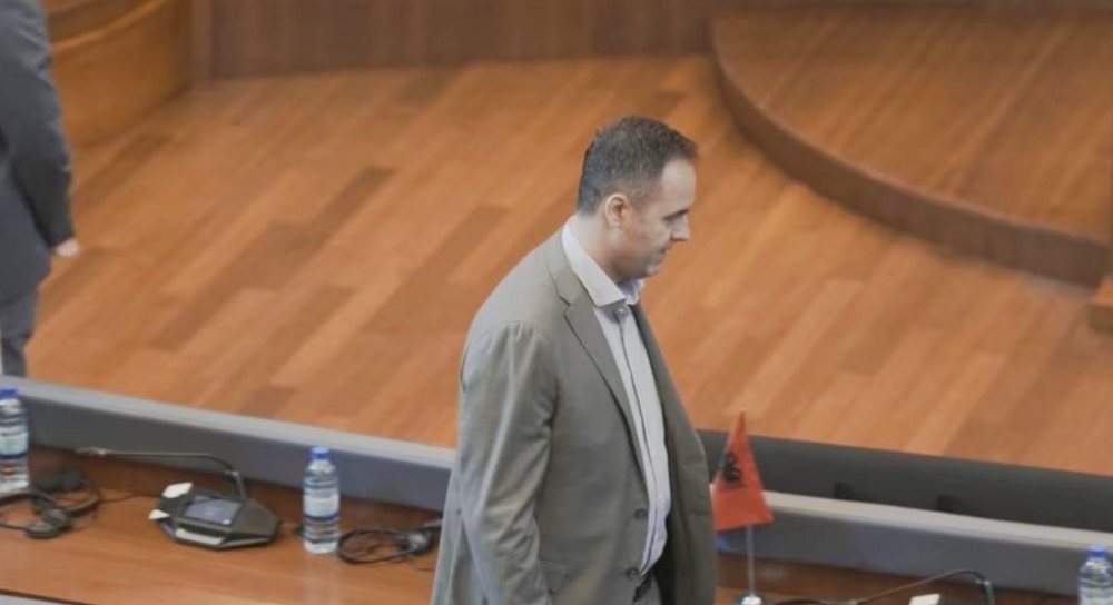 “Gjasa të pakta” për Qeverinë Konjufca! Analiza e